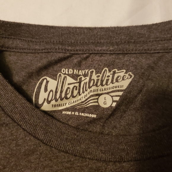 Marvel punisher old navy shirt - Picture 2 of 2